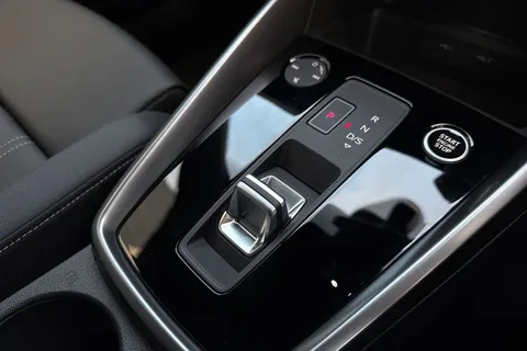 KM75RBX Audi A3 S line 40 TFSI e  204 PS S tronic Thumbnail #23