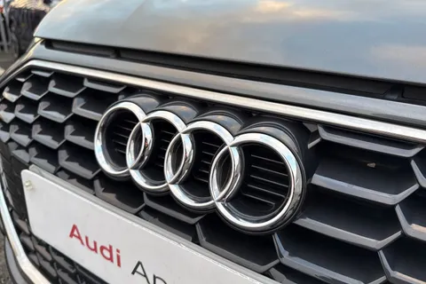 KM75RBX Audi A3 S line 40 TFSI e  204 PS S tronic Thumbnail #33