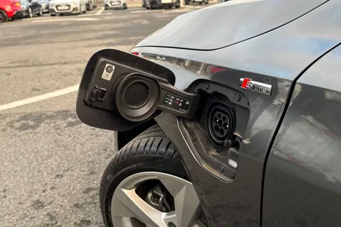 KM75RBX Audi A3 S line 40 TFSI e  204 PS S tronic Thumbnail #35