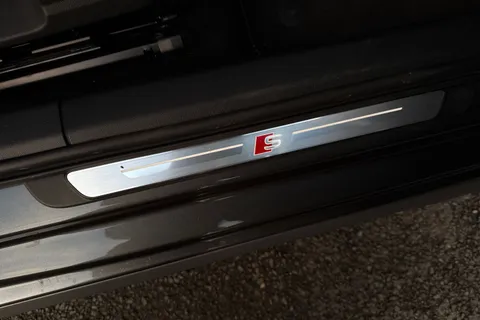 KM75RBX Audi A3 S line 40 TFSI e  204 PS S tronic Thumbnail #43