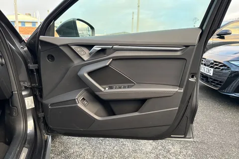 KM75RBX Audi A3 S line 40 TFSI e  204 PS S tronic Thumbnail #47