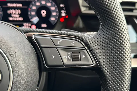 KM75RBX Audi A3 S line 40 TFSI e  204 PS S tronic Thumbnail #51