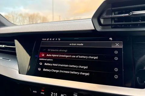 KM75RBX Audi A3 S line 40 TFSI e  204 PS S tronic Thumbnail #57