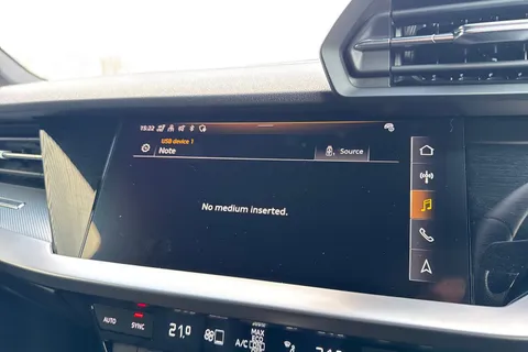 KM75RBX Audi A3 S line 40 TFSI e  204 PS S tronic Thumbnail #59