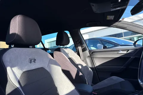 DG17AHX Volkswagen Golf 2.0 TSI R 5dr DSG Thumbnail #20