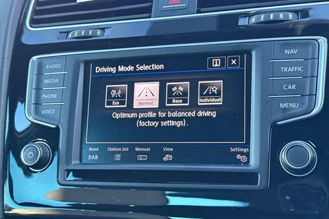 DG17AHX Volkswagen Golf 2.0 TSI R 5dr DSG Thumbnail #29