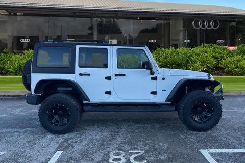 G21KJP Jeep Wrangler 2.8 CRD Overland 4dr Auto Thumbnail #3