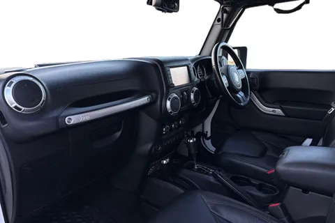 G21KJP Jeep Wrangler 2.8 CRD Overland 4dr Auto Thumbnail #8