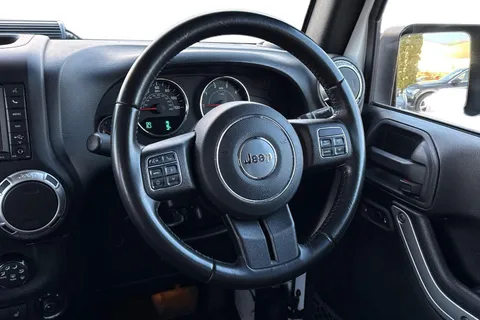 G21KJP Jeep Wrangler 2.8 CRD Overland 4dr Auto Thumbnail #12