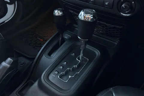 G21KJP Jeep Wrangler 2.8 CRD Overland 4dr Auto Thumbnail #19