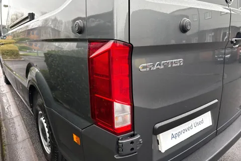 PK74EBJ Volkswagen Crafter 2.0 TDI 140PS Commerce Plus High Roof Van Auto Thumbnail #15