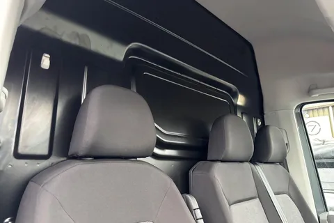 PK74EBJ Volkswagen Crafter 2.0 TDI 140PS Commerce Plus High Roof Van Auto Thumbnail #20