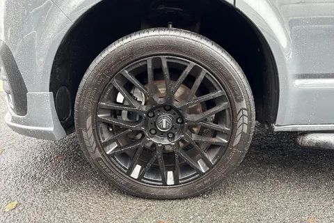 RA70BWD Volkswagen Transporter 2.0 TDI 150 Highline Van Thumbnail #23