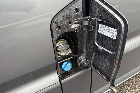 PK74EBJ Volkswagen Crafter 2.0 TDI 140PS Commerce Plus High Roof Van Auto Thumbnail #39