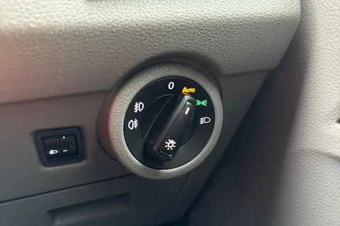 RA70BWD Volkswagen Transporter 2.0 TDI 150 Highline Van Thumbnail #25