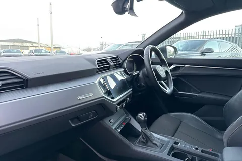 PX72XRR Audi Q3 35 TFSI S Line 5dr S Tronic Thumbnail #9