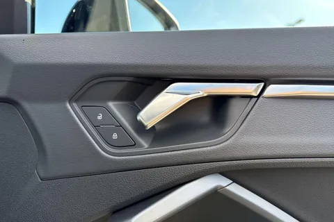 PX75KKC Audi Q3 35 TDI Black Edition 5dr S Tronic [20" Alloy] Thumbnail #18