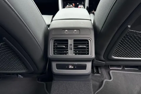 SM75ACX Audi Q5 2.0 TDI Quattro S Line 5dr S Tronic Thumbnail #42