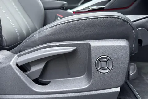 SM75ACX Audi Q5 2.0 TDI Quattro S Line 5dr S Tronic Thumbnail #45