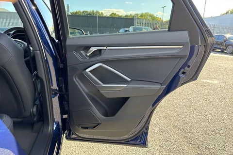 PX75KKC Audi Q3 35 TDI Black Edition 5dr S Tronic [20" Alloy] Thumbnail #43