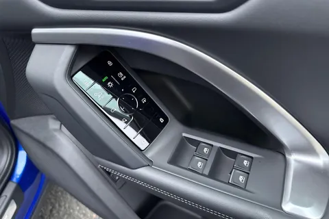 SM75ACX Audi Q5 2.0 TDI Quattro S Line 5dr S Tronic Thumbnail #47