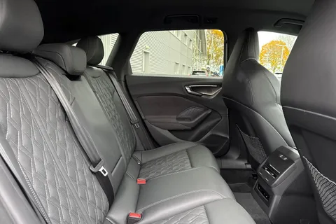 KY74FLE Audi S5 Avant Launch Edition TFSI  367 PS S tronic Thumbnail #32