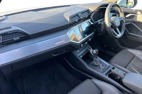 KE71SVT Audi Q3 35 TFSI S Line 5dr S Tronic Thumbnail #9