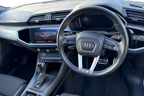 KE71SVT Audi Q3 35 TFSI S Line 5dr S Tronic Thumbnail #13