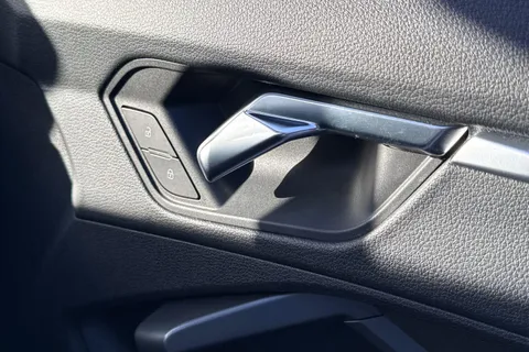 KE71SVT Audi Q3 35 TFSI S Line 5dr S Tronic Thumbnail #18