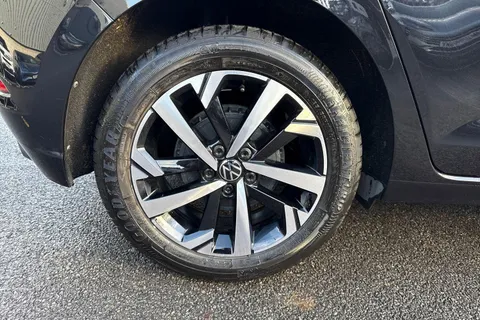 GF74XFA Volkswagen Polo 1.0 TSI Match 5dr DSG Thumbnail #7