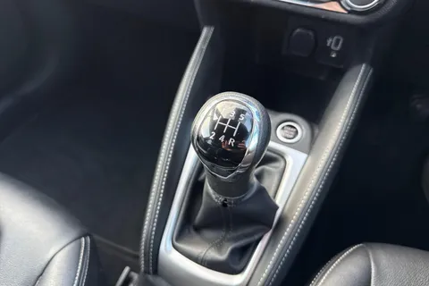 FY72RPX Nissan Micra 1.0 IG-T N-Sport Euro 6 (s/s) 5dr Thumbnail #12