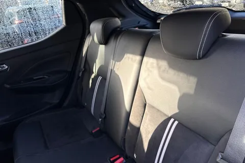 FY72RPX Nissan Micra 1.0 IG-T N-Sport Euro 6 (s/s) 5dr Thumbnail #14