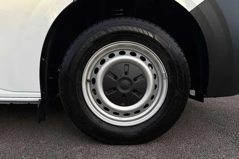 DF75FWY Volkswagen Transporter 2.0 TDI 110 Commerce Van Thumbnail #5