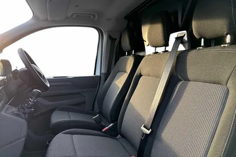 DF75FWY Volkswagen Transporter 2.0 TDI 110 Commerce Van Thumbnail #10