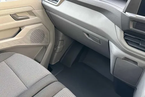 DF75FWY Volkswagen Transporter 2.0 TDI 110 Commerce Van Thumbnail #14