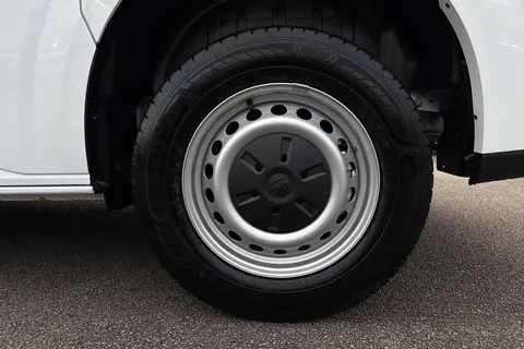 DF75FWY Volkswagen Transporter 2.0 TDI 110 Commerce Van Thumbnail #22