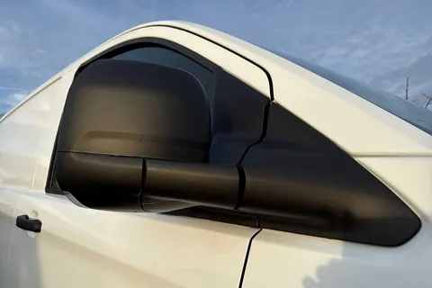 DF75FWY Volkswagen Transporter 2.0 TDI 110 Commerce Van Thumbnail #25