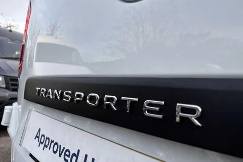 DF75FWY Volkswagen Transporter 2.0 TDI 110 Commerce Van Thumbnail #30