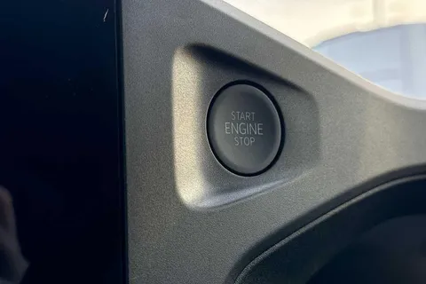 DF75FWY Volkswagen Transporter 2.0 TDI 110 Commerce Van Thumbnail #36