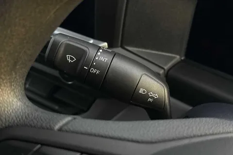 DF75FWY Volkswagen Transporter 2.0 TDI 110 Commerce Van Thumbnail #37