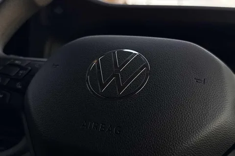 DF75FWY Volkswagen Transporter 2.0 TDI 110 Commerce Van Thumbnail #40