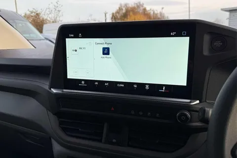 DF75FWY Volkswagen Transporter 2.0 TDI 110 Commerce Van Thumbnail #46