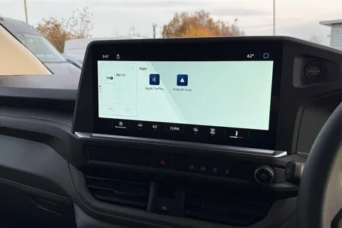 DF75FWY Volkswagen Transporter 2.0 TDI 110 Commerce Van Thumbnail #47