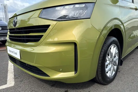BA25LKM Volkswagen Transporter 2.0 TDI T32 Commerce Pro FWD SWB Euro 6 (s/s) 5dr Thumbnail #25