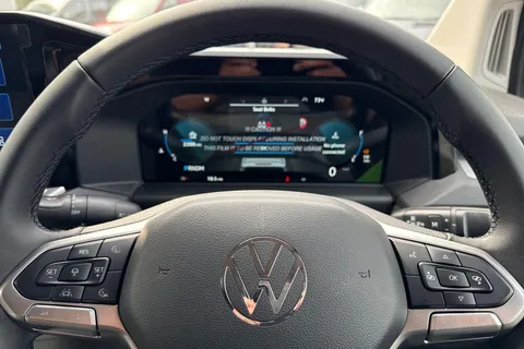 BA25LKM Volkswagen Transporter 2.0 TDI T32 Commerce Pro FWD SWB Euro 6 (s/s) 5dr Thumbnail #35