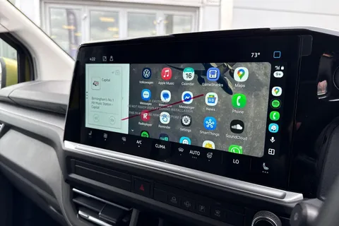 BA25LKM Volkswagen Transporter 2.0 TDI T32 Commerce Pro FWD SWB Euro 6 (s/s) 5dr Thumbnail #39