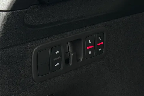 Audi SQ7 4.0 TFSI V8 Black Edition Tiptronic quattro Euro 6 (s/s) 5dr Thumbnail #28