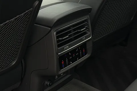  Audi SQ7 4.0 TFSI V8 Black Edition Tiptronic quattro Euro 6 (s/s) 5dr Thumbnail #32