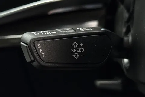  Audi SQ7 4.0 TFSI V8 Black Edition Tiptronic quattro Euro 6 (s/s) 5dr Thumbnail #41