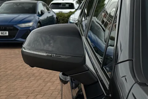  Audi SQ7 4.0 TFSI V8 Black Edition Tiptronic quattro Euro 6 (s/s) 5dr Thumbnail #54